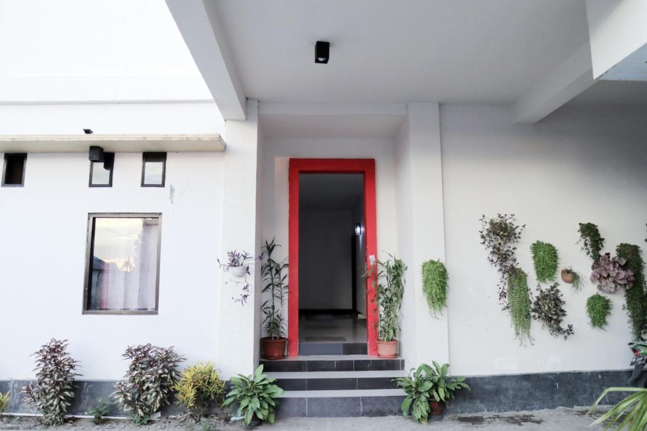 Reddoorz @ Pasangkayu Mamuju Utara Hotel Exterior photo