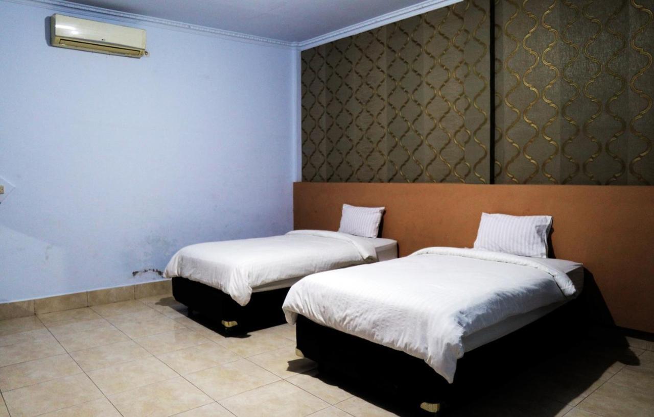 Reddoorz @ Pasangkayu Mamuju Utara Hotel Exterior photo